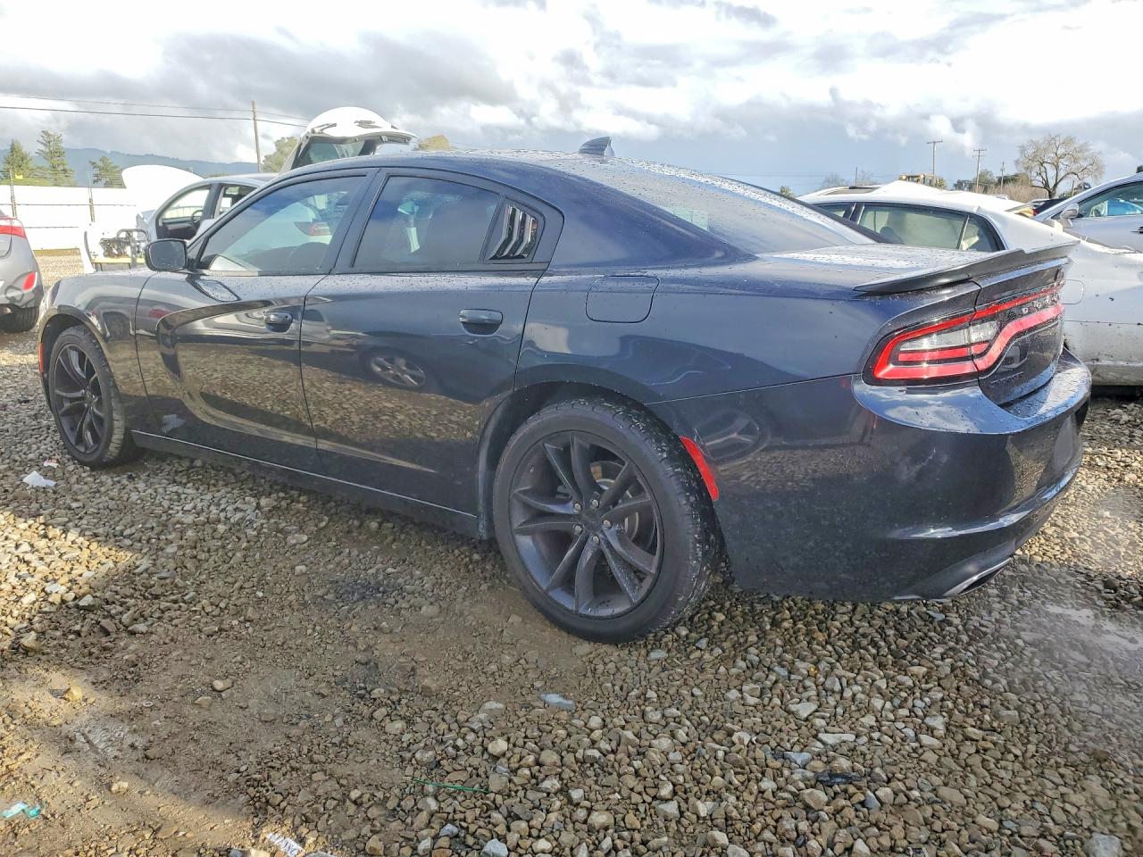 2016 DODGE CHARGER SXT photo 4