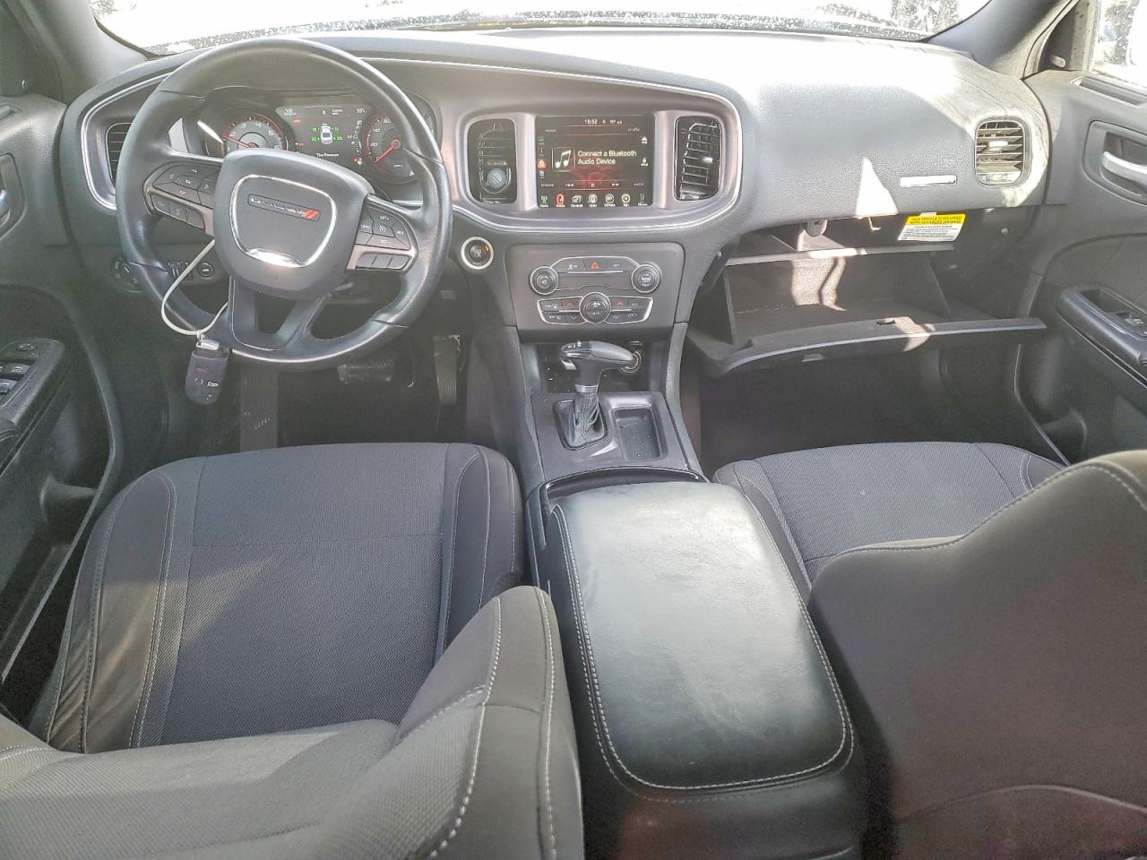 2016 DODGE CHARGER SXT photo 22