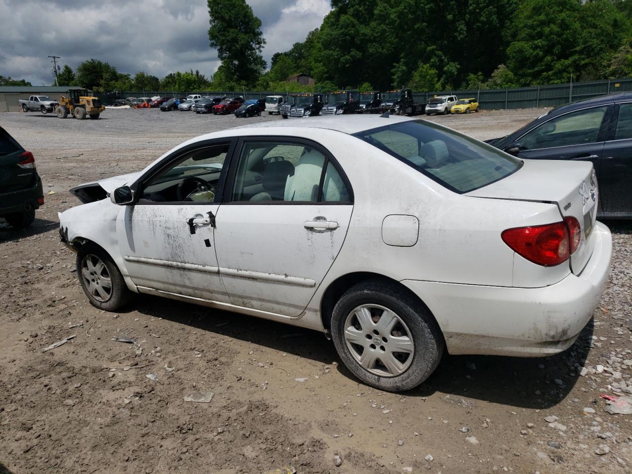 2005 TOYOTA COROLLA photo 4