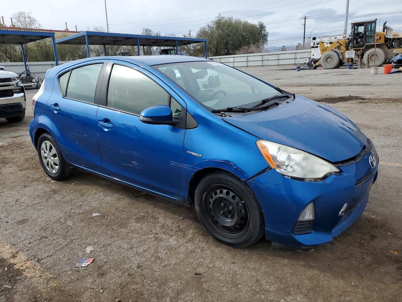 2012 TOYOTA PRIUS C TWO photo 4