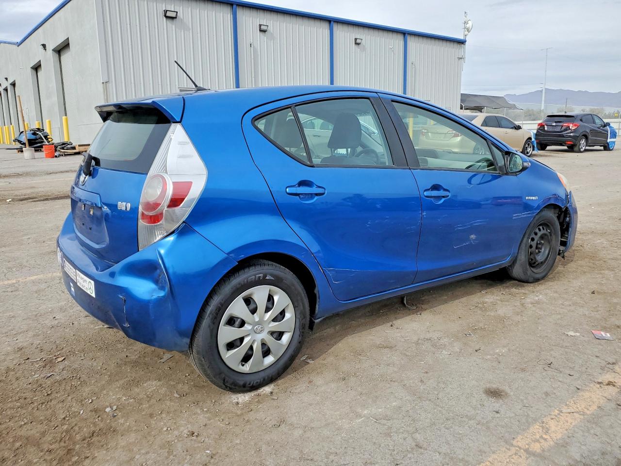 2012 TOYOTA PRIUS C TWO photo 3