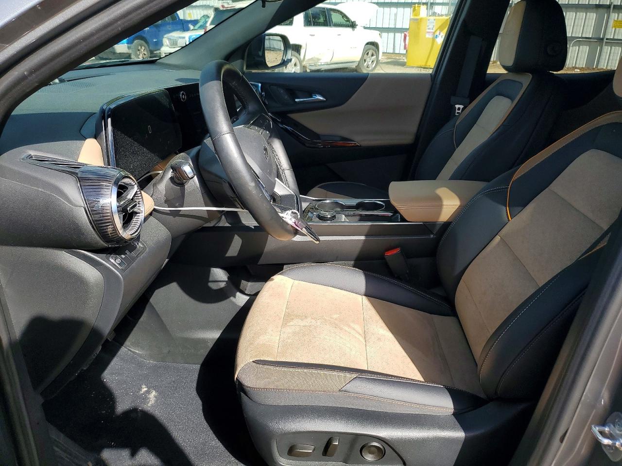 2026 CHEVROLET EQUINOX ACTIV photo 13