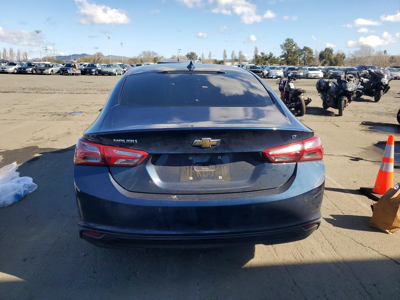 2020 CHEVROLET MALIBU LT photo 16