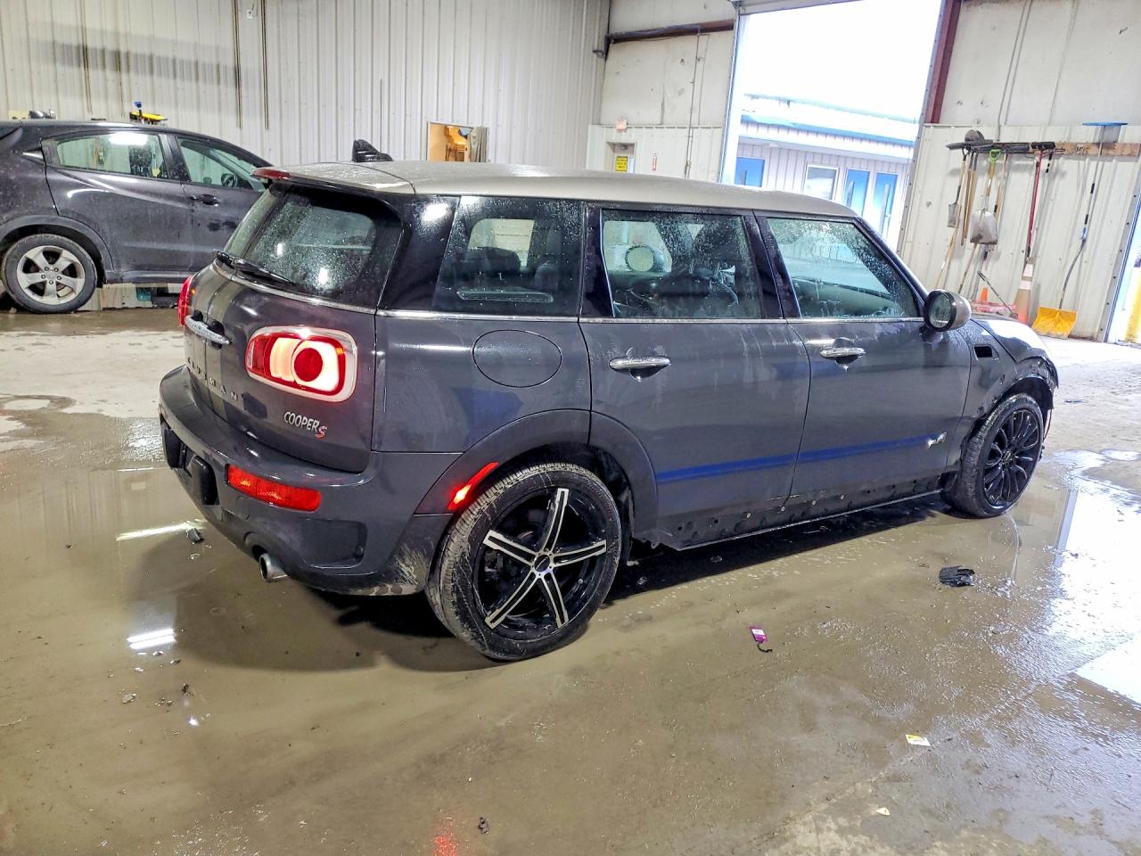 2017 MINI COOPER S CLUBMAN ALL4 photo 5