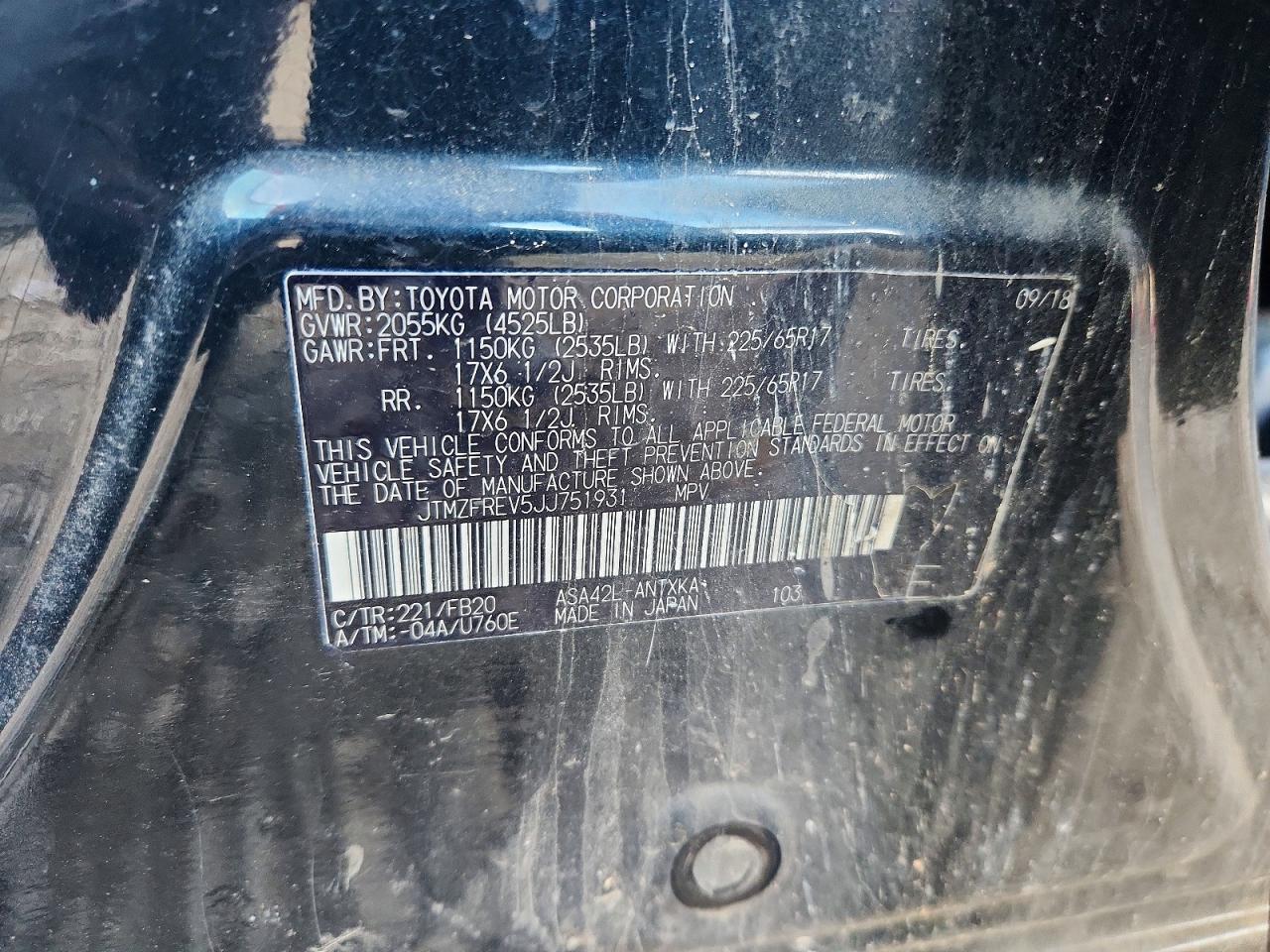2018 TOYOTA RAV4 LE photo 13