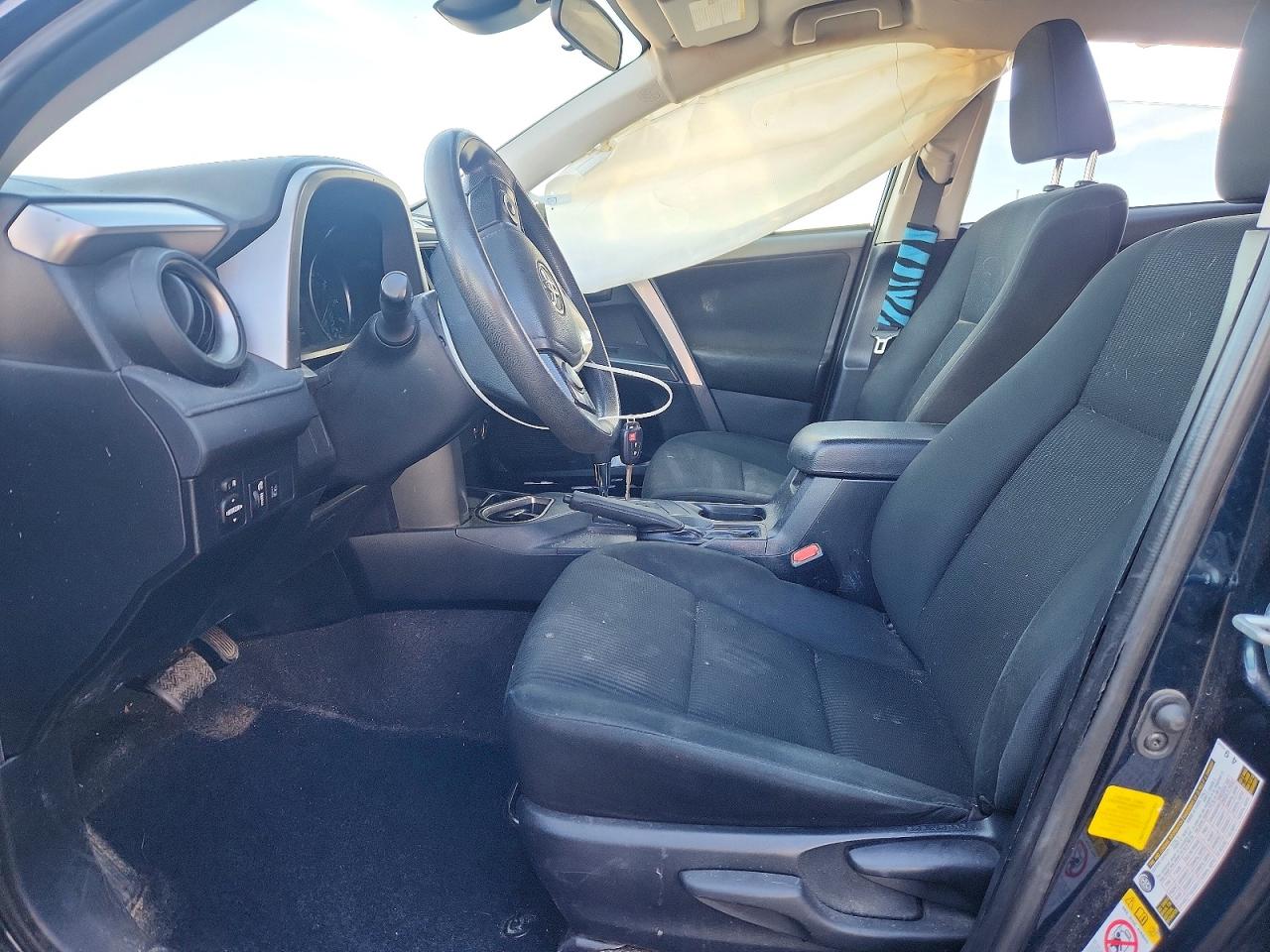 2018 TOYOTA RAV4 LE photo 7