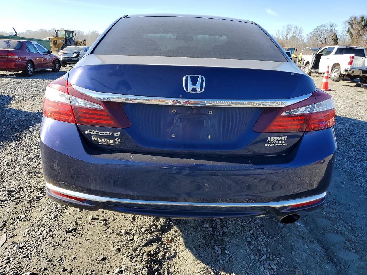 2017 HONDA ACCORD LX photo 6
