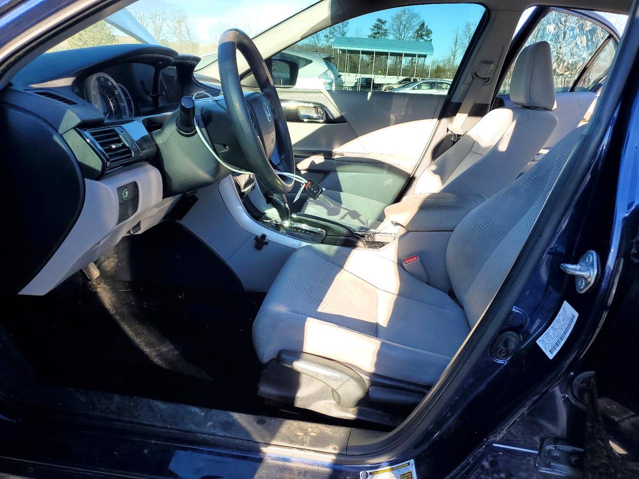 2017 HONDA ACCORD LX photo 7