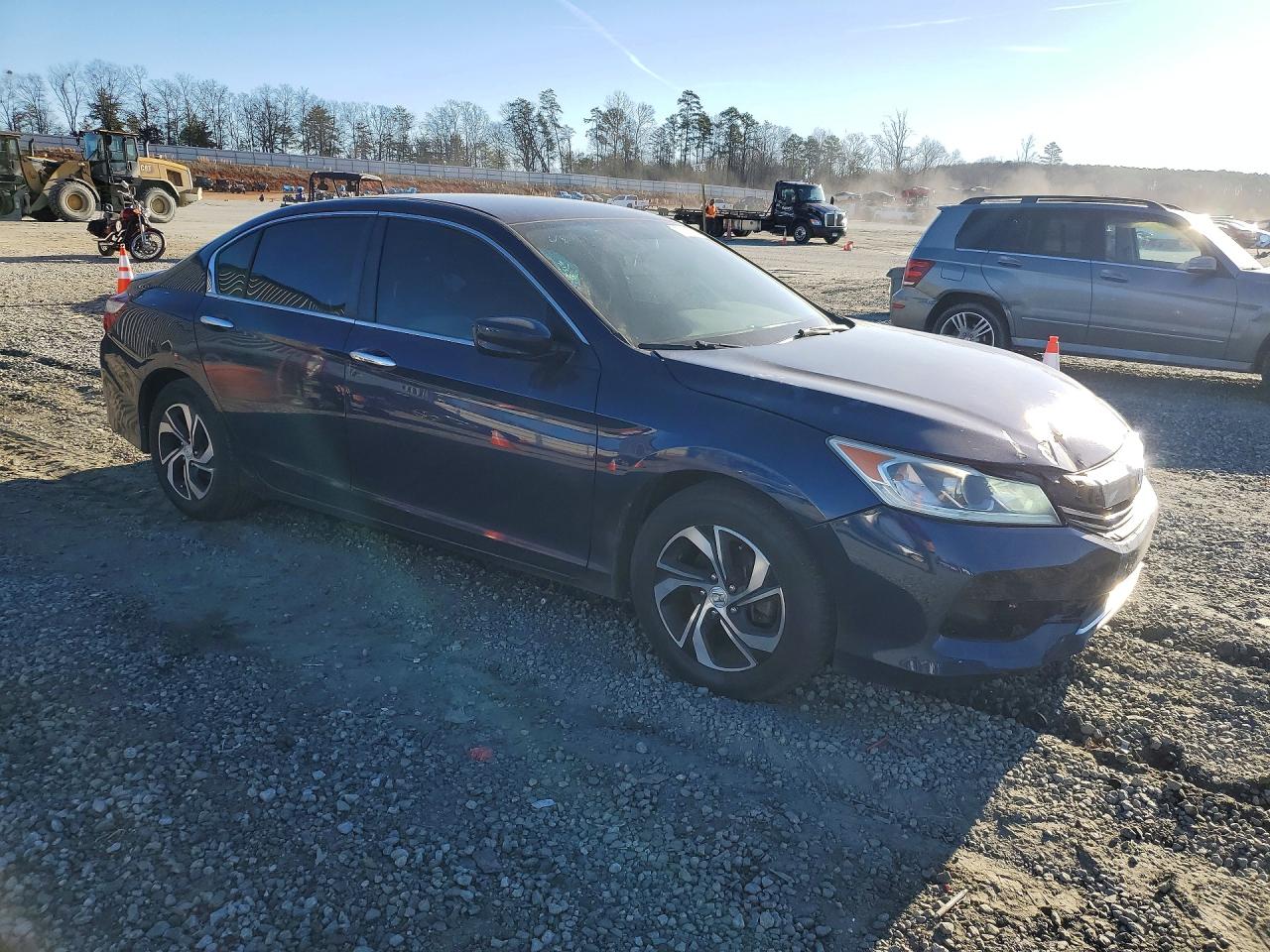 2017 HONDA ACCORD LX photo 4