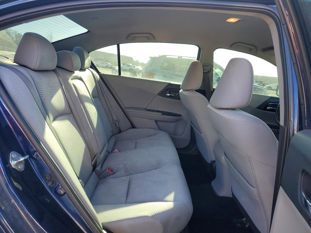 2017 HONDA ACCORD LX photo 10