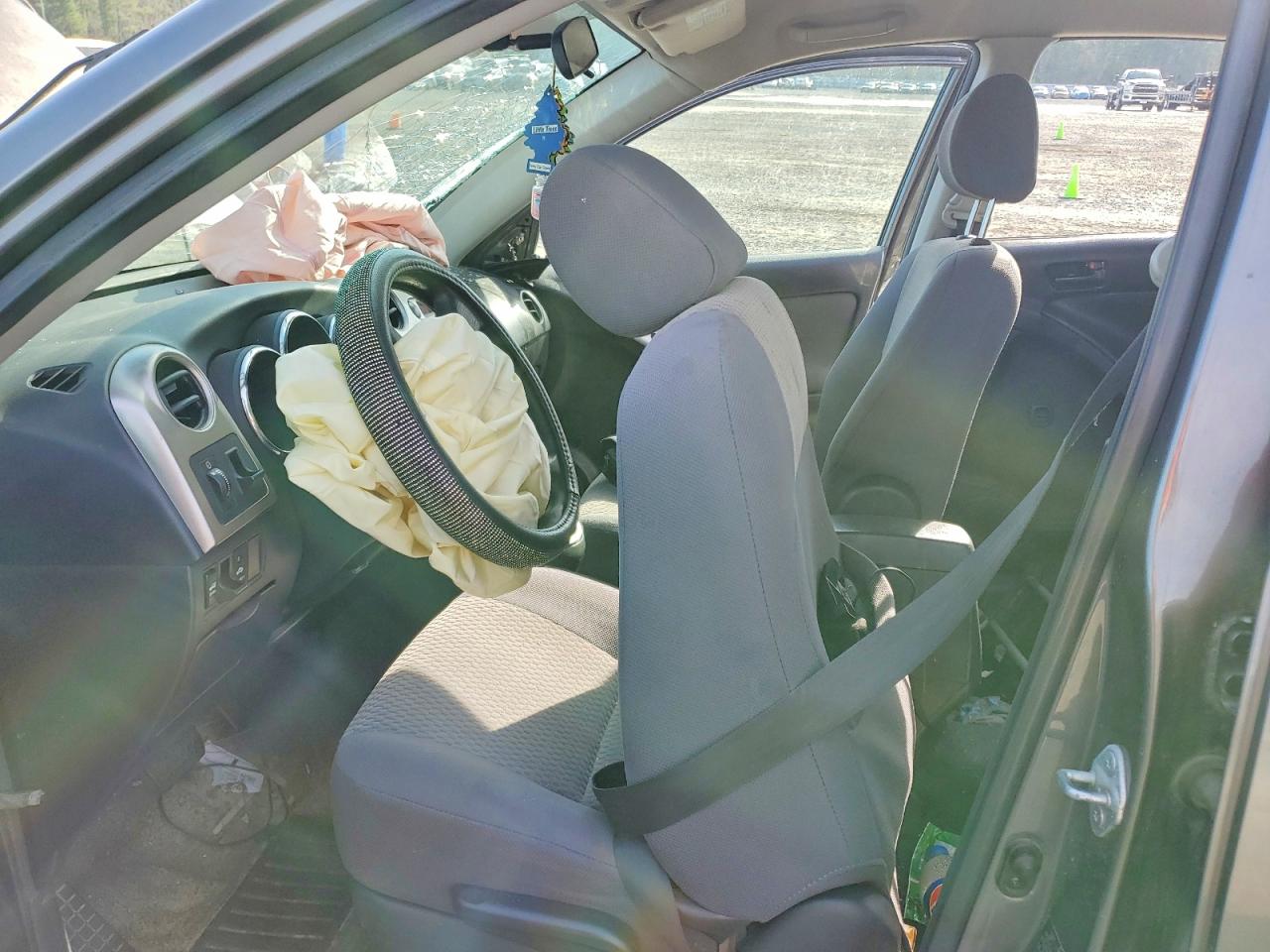 2006 TOYOTA COROLLA MATRIX XR photo 13