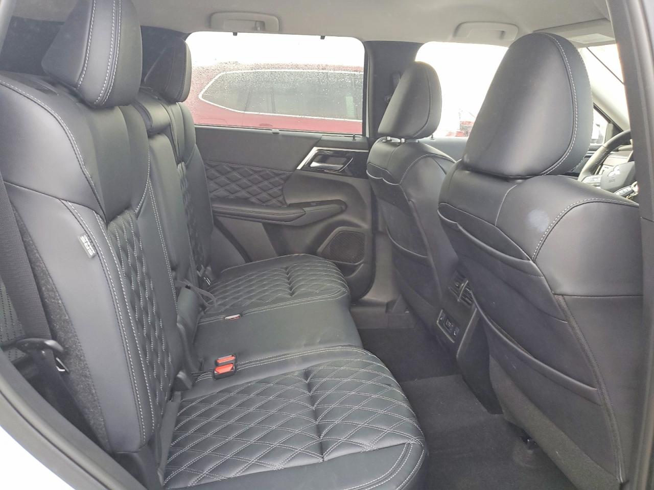 2024 MITSUBISHI OUTLANDER SEL photo 28