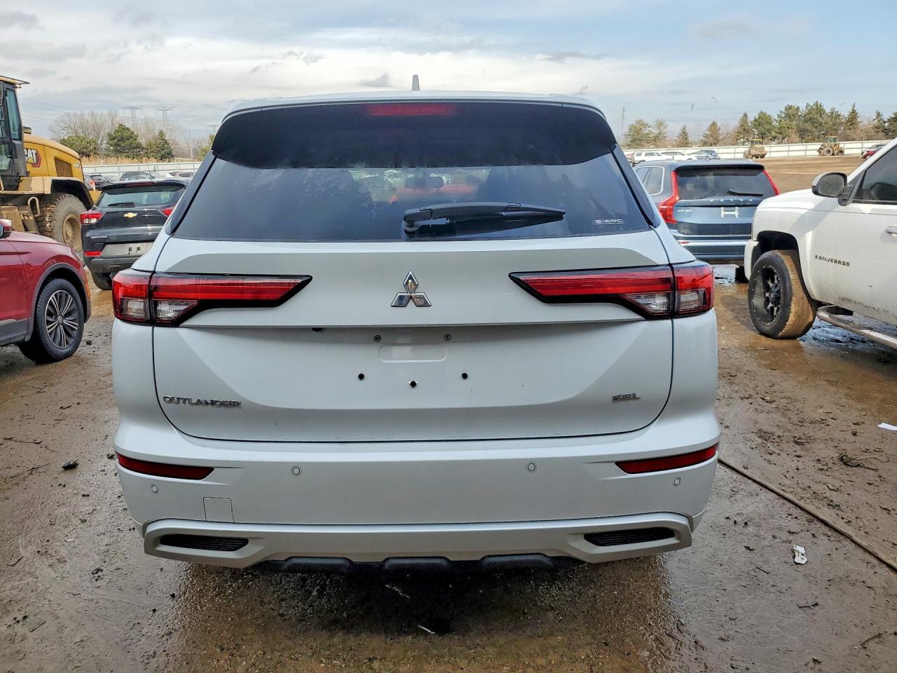 2024 MITSUBISHI OUTLANDER SEL photo 16