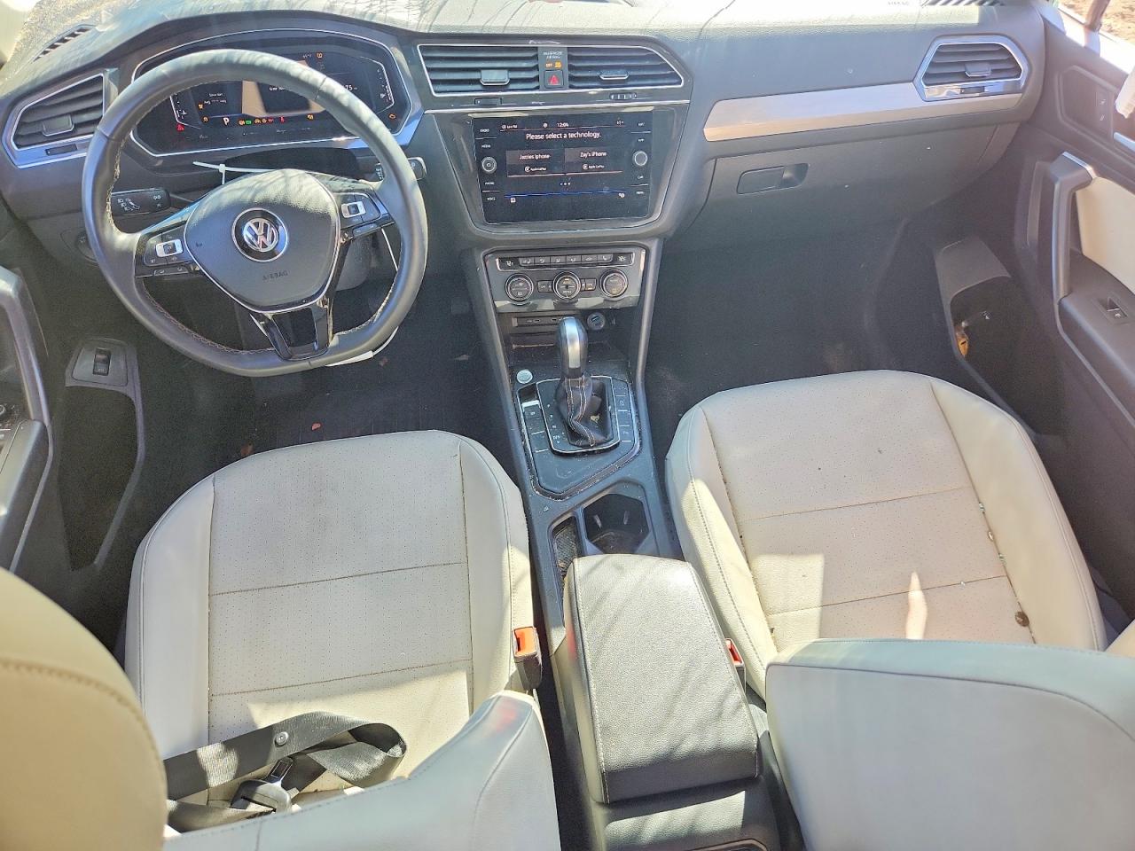 2021 VOLKSWAGEN TIGUAN SE photo 8