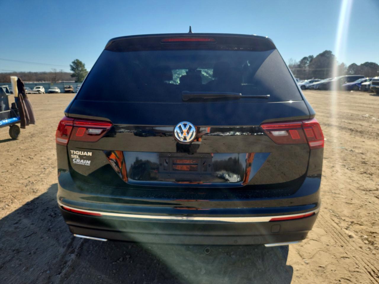 2021 VOLKSWAGEN TIGUAN SE photo 6