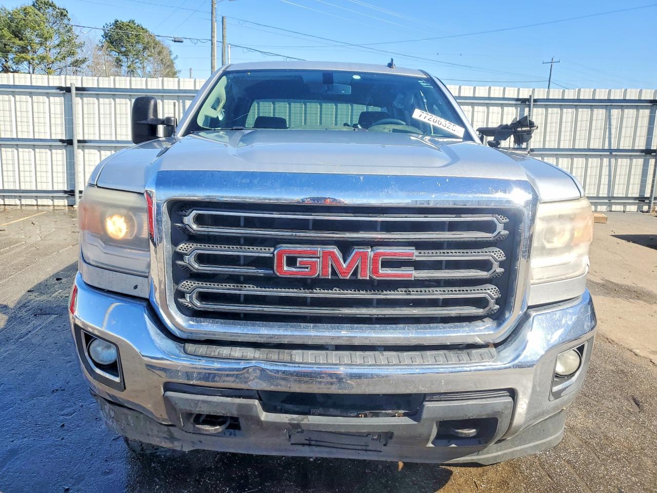 2015 GMC SIERRA K2500 SLE photo 9