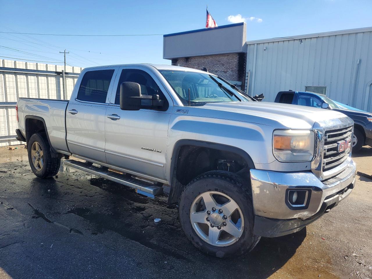 2015 GMC SIERRA K2500 SLE photo 7