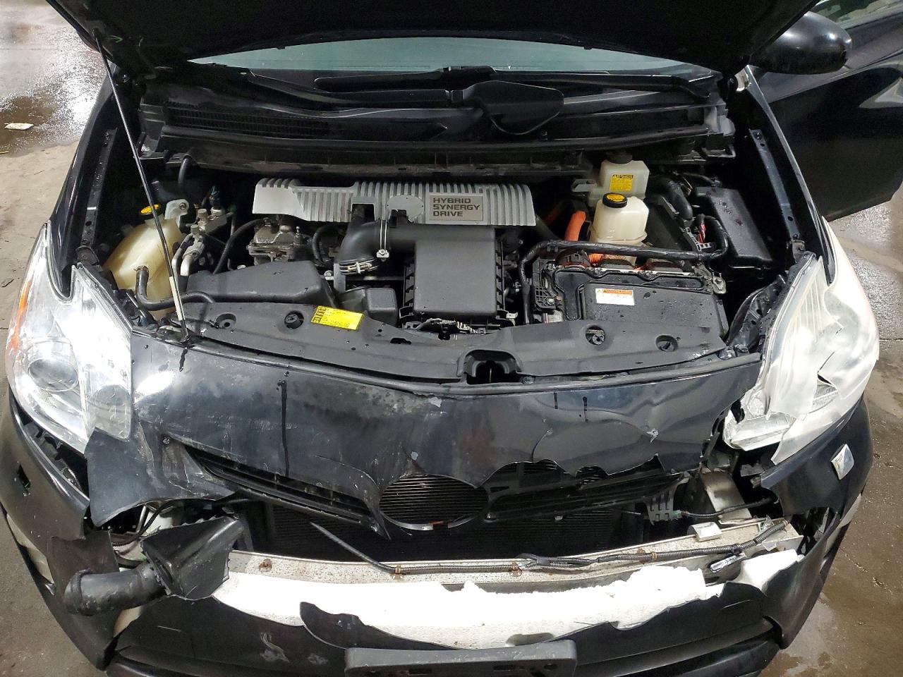 2013 TOYOTA PRIUS PERSONA SERIES SE photo 31