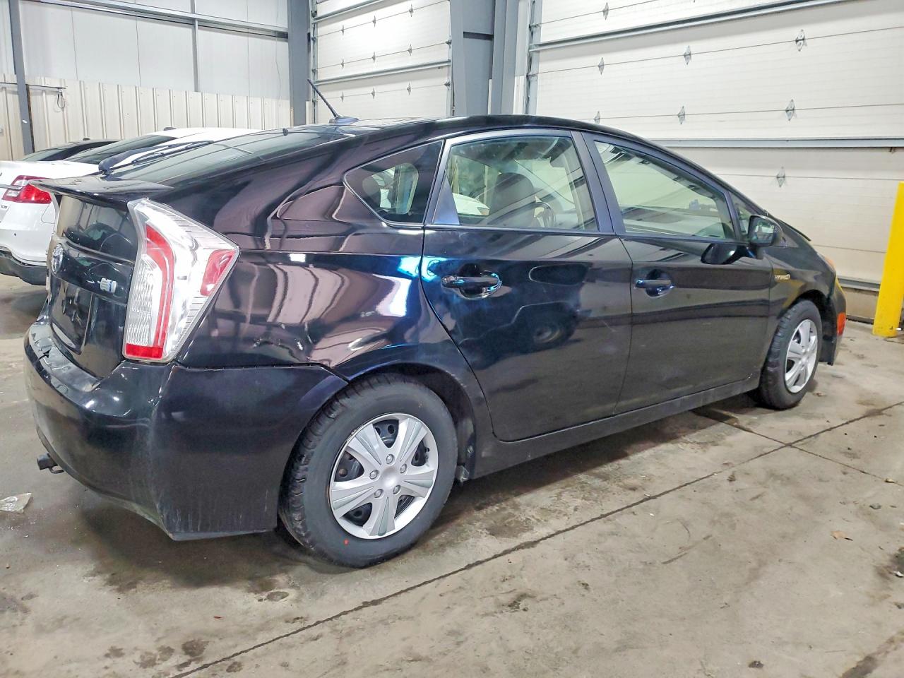 2013 TOYOTA PRIUS PERSONA SERIES SE photo 7