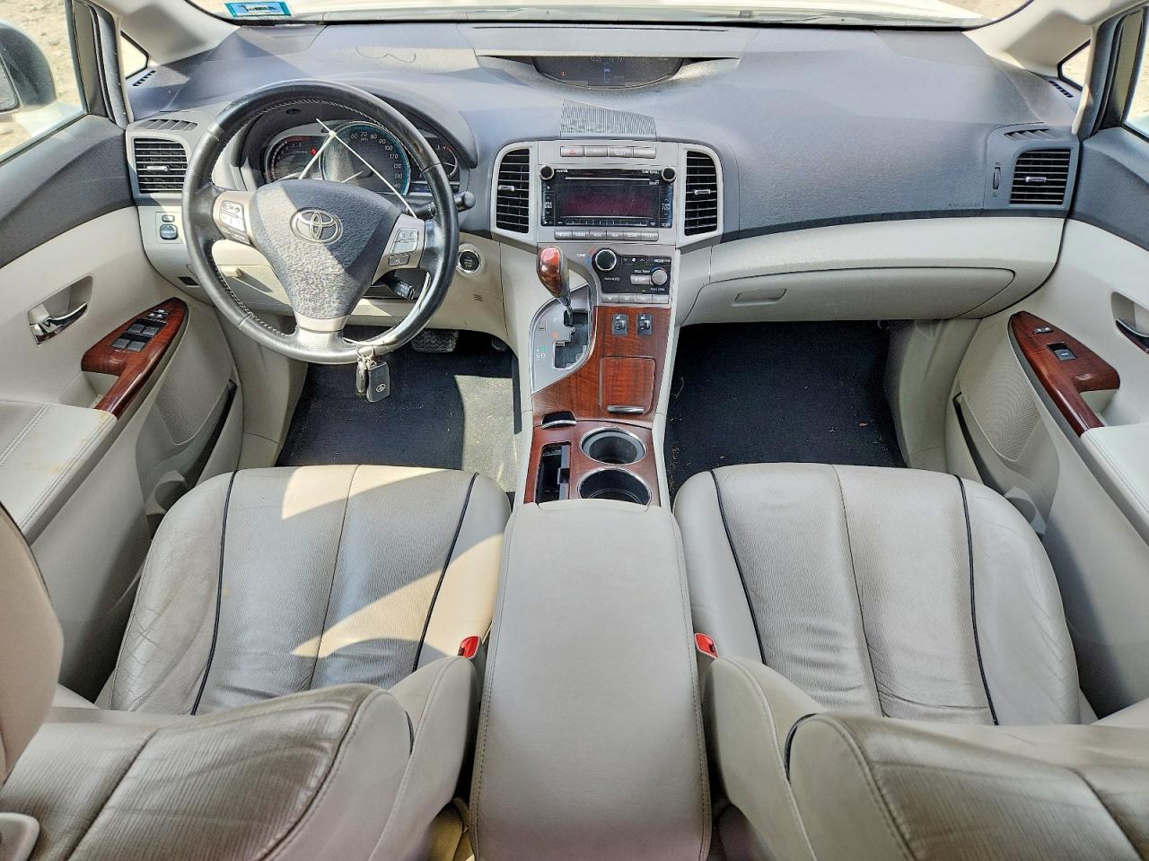 2010 TOYOTA VENZA AWD V6 photo 15