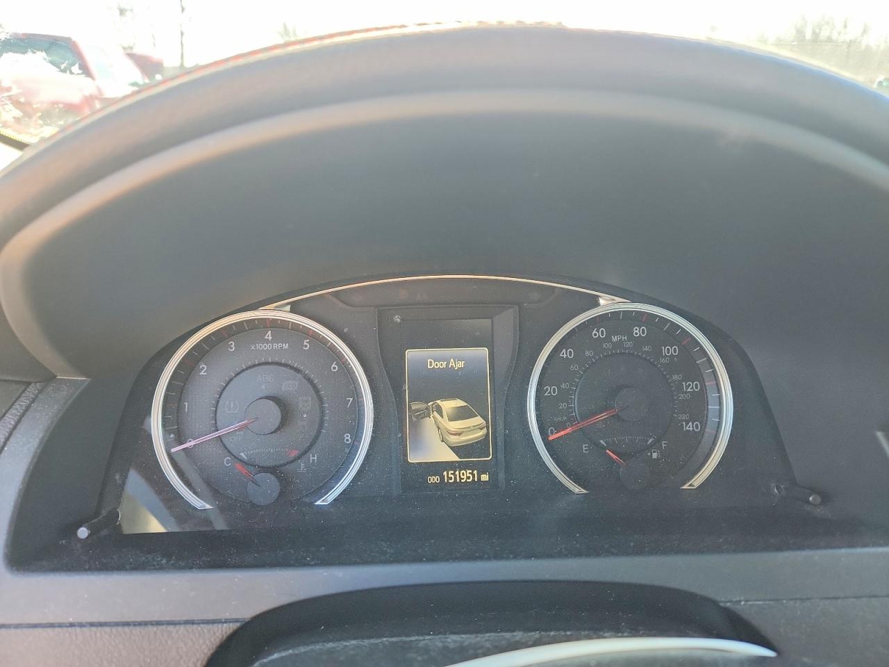 2015 TOYOTA CAMRY SE photo 17