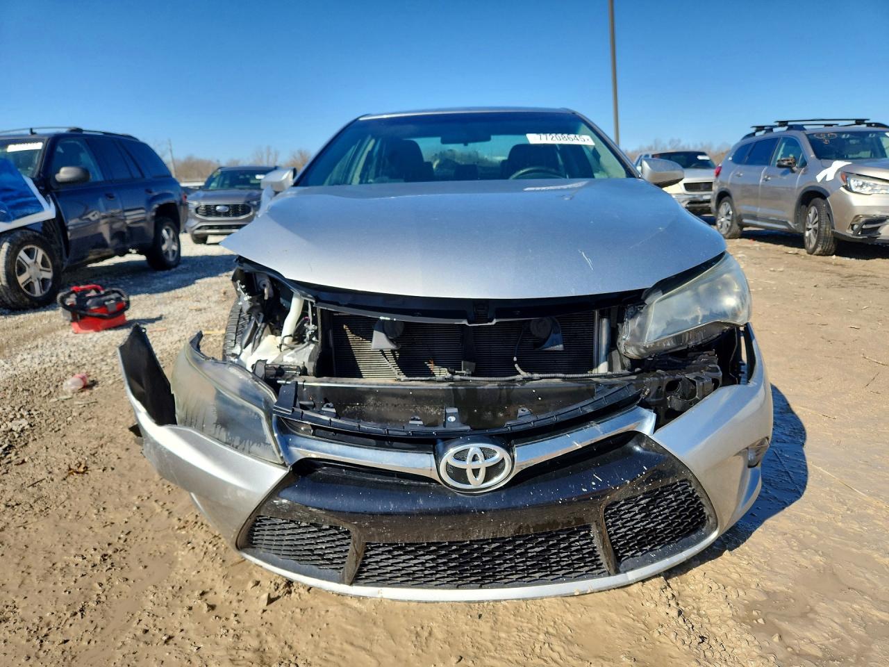2015 TOYOTA CAMRY SE photo 9