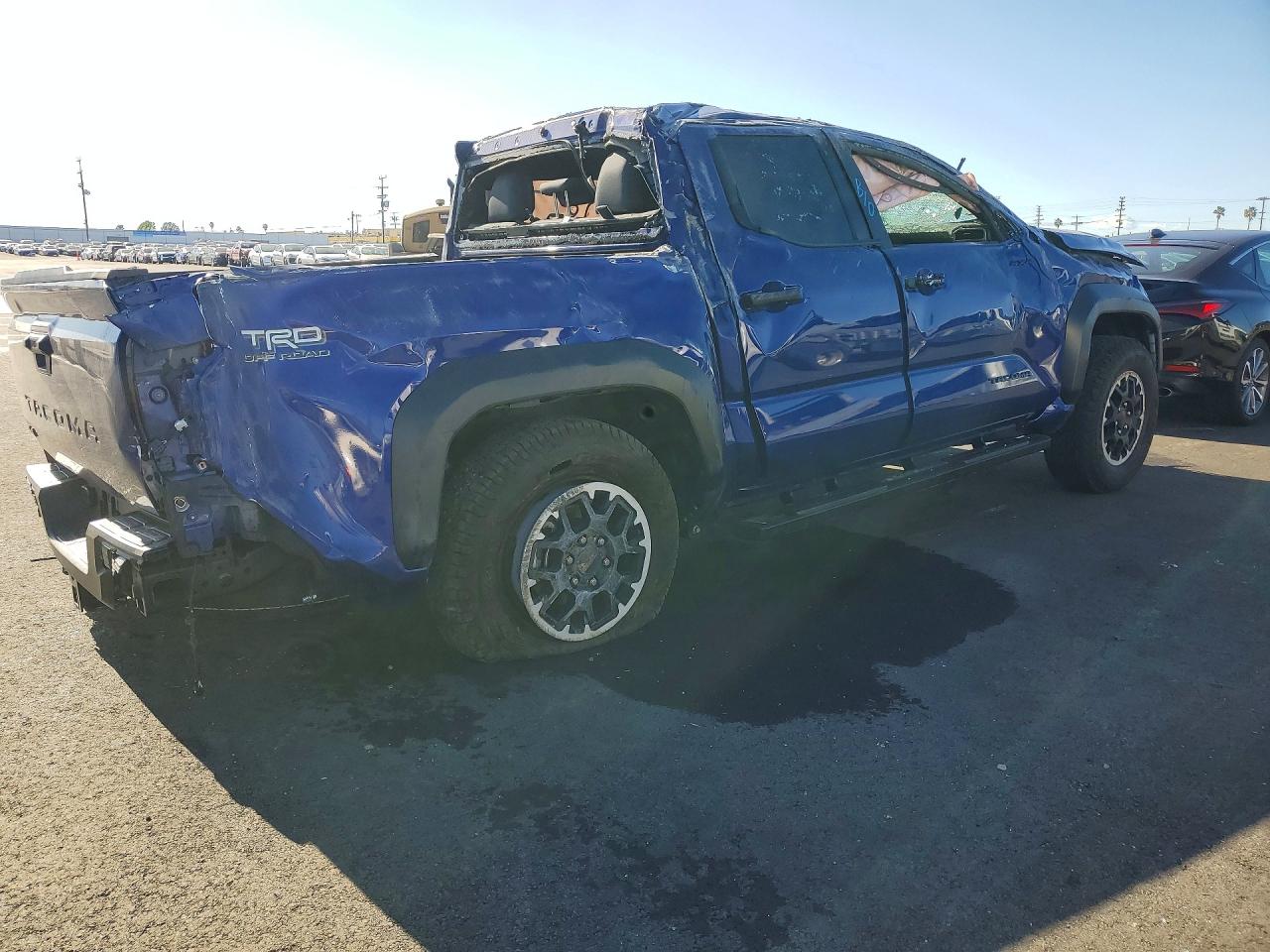 2025 TOYOTA TACOMA DOUBLE CAB photo 7