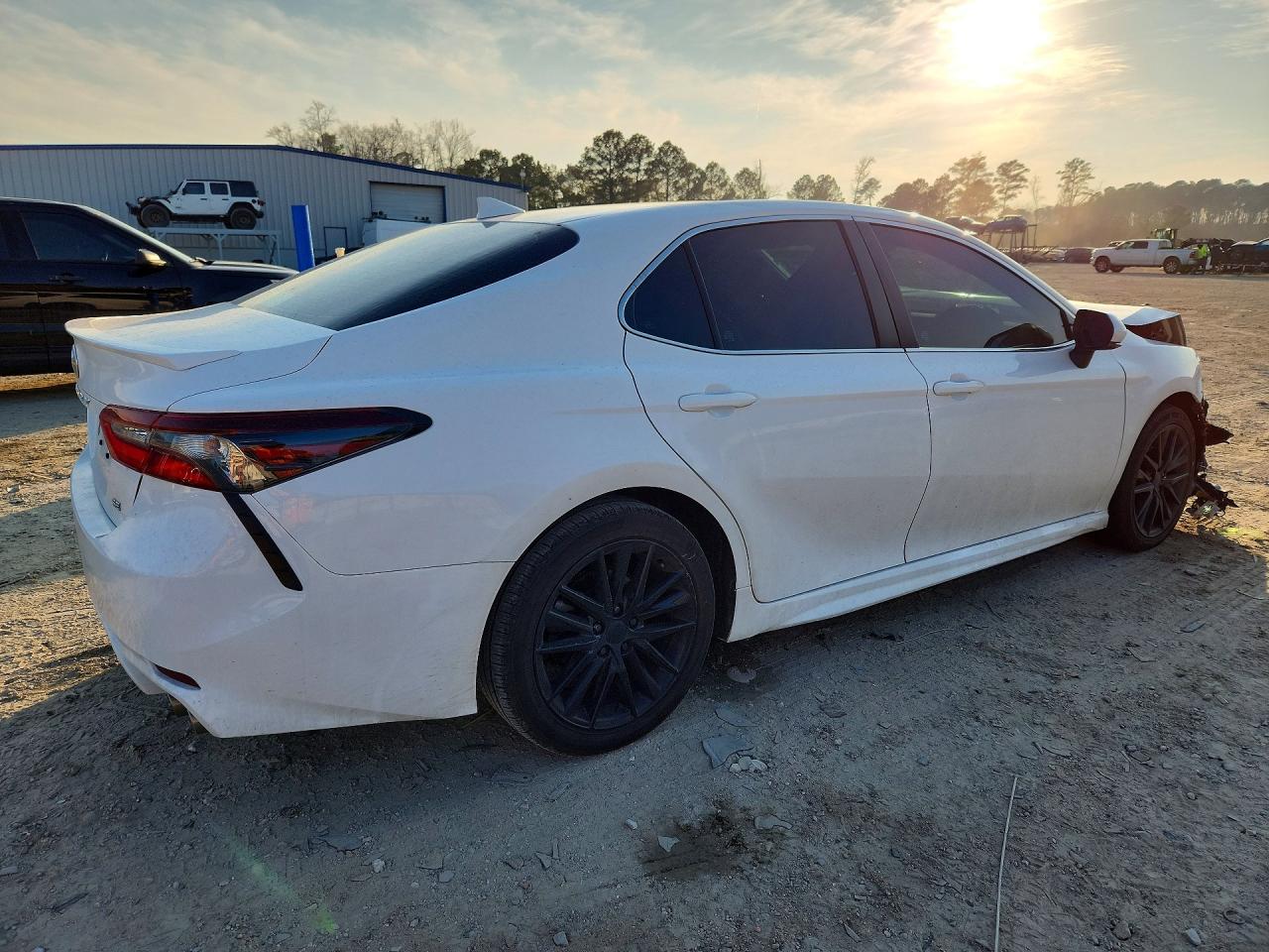 2024 TOYOTA CAMRY SE NIGHT SHADE photo 5