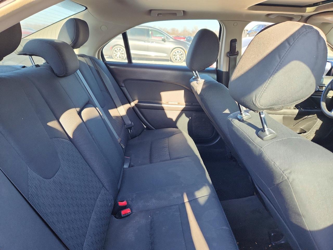 2012 FORD FUSION SE photo 28
