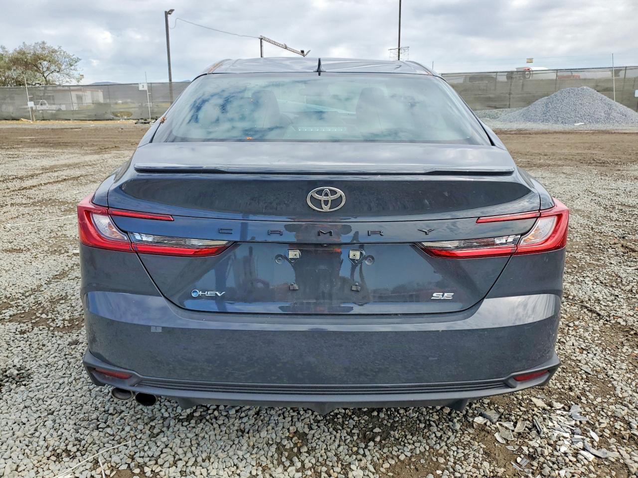 2025 TOYOTA CAMRY SE photo 6