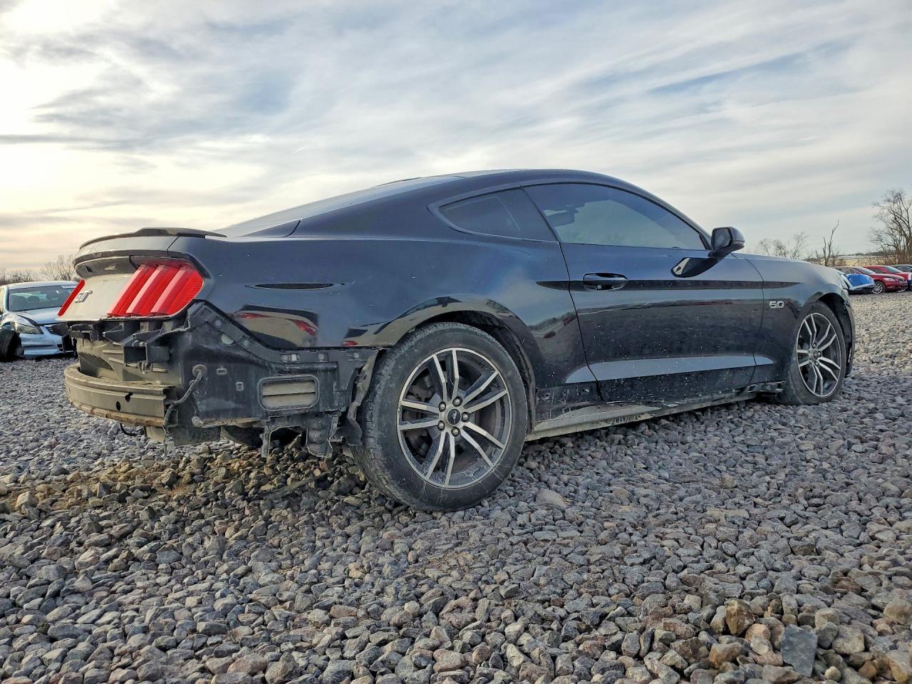 2016 FORD MUSTANG GT photo 5
