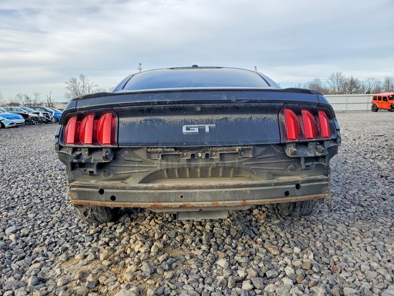 2016 FORD MUSTANG GT photo 11