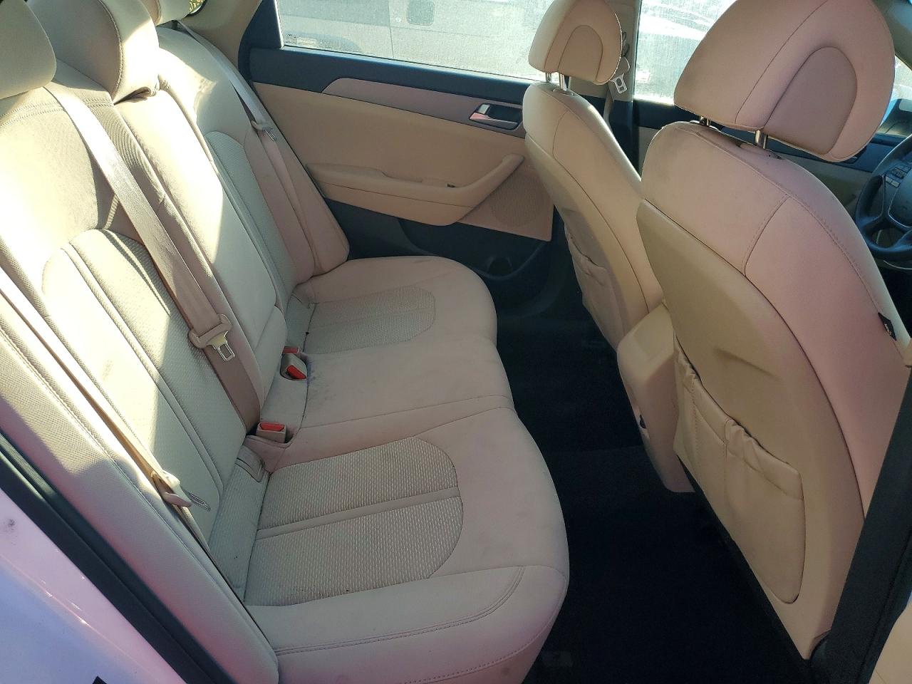 2015 HYUNDAI SONATA SE photo 19