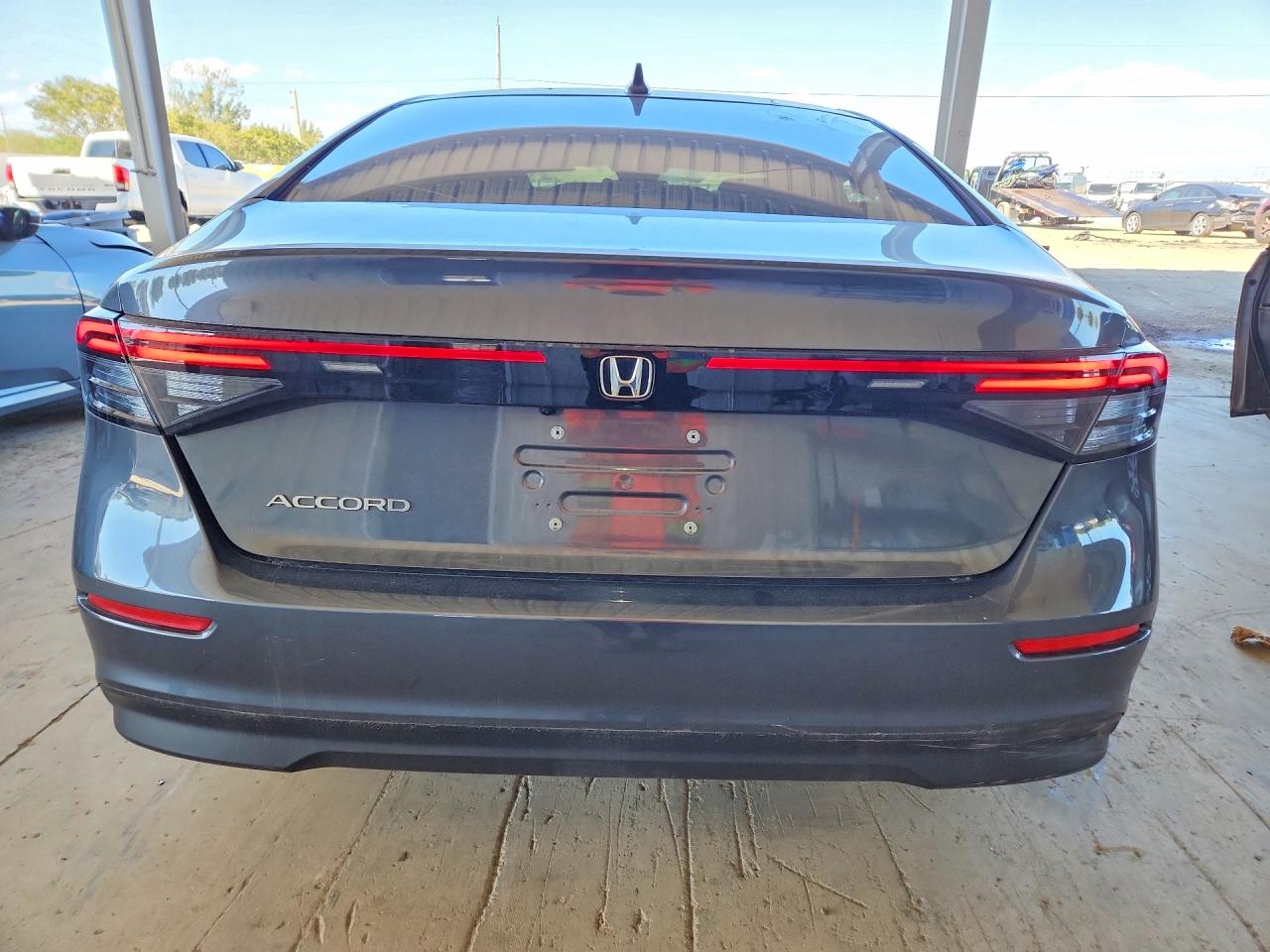 2024 HONDA ACCORD EX photo 11