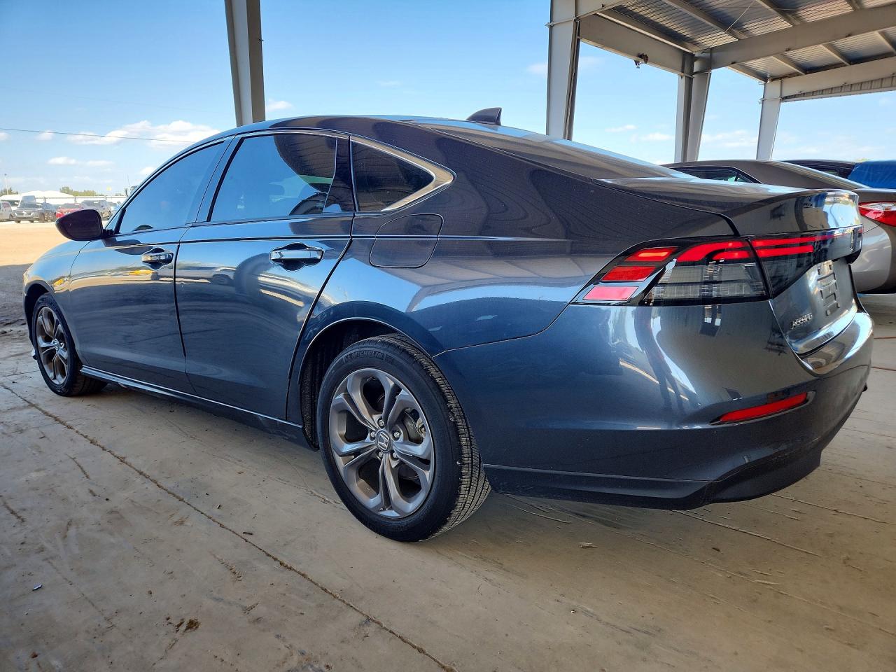 2024 HONDA ACCORD EX photo 3
