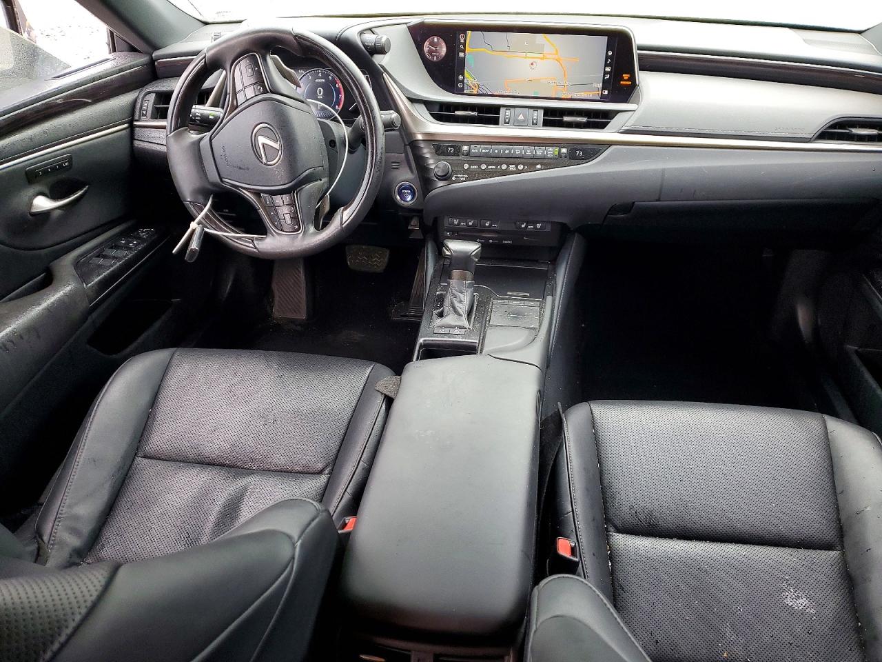 2020 LEXUS ES 300H photo 8