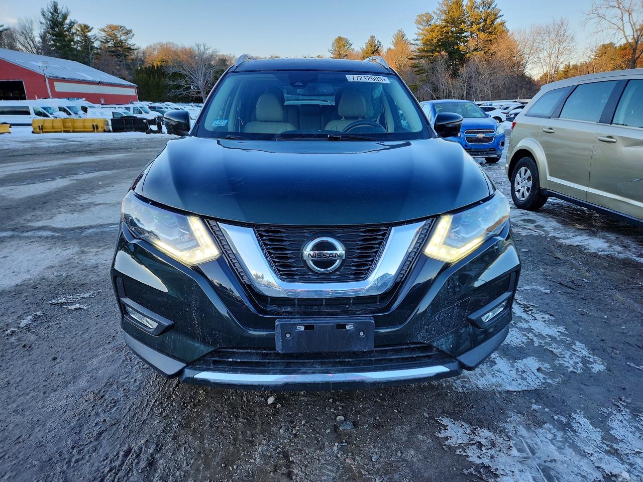 2018 NISSAN ROGUE S photo 9