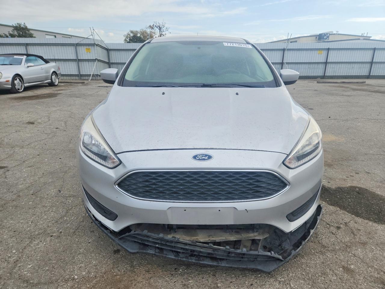 2018 FORD FOCUS SE photo 9
