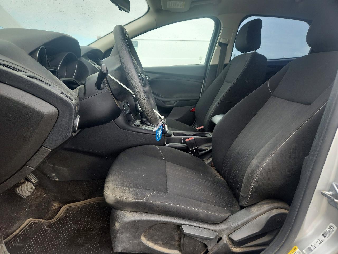 2018 FORD FOCUS SE photo 13