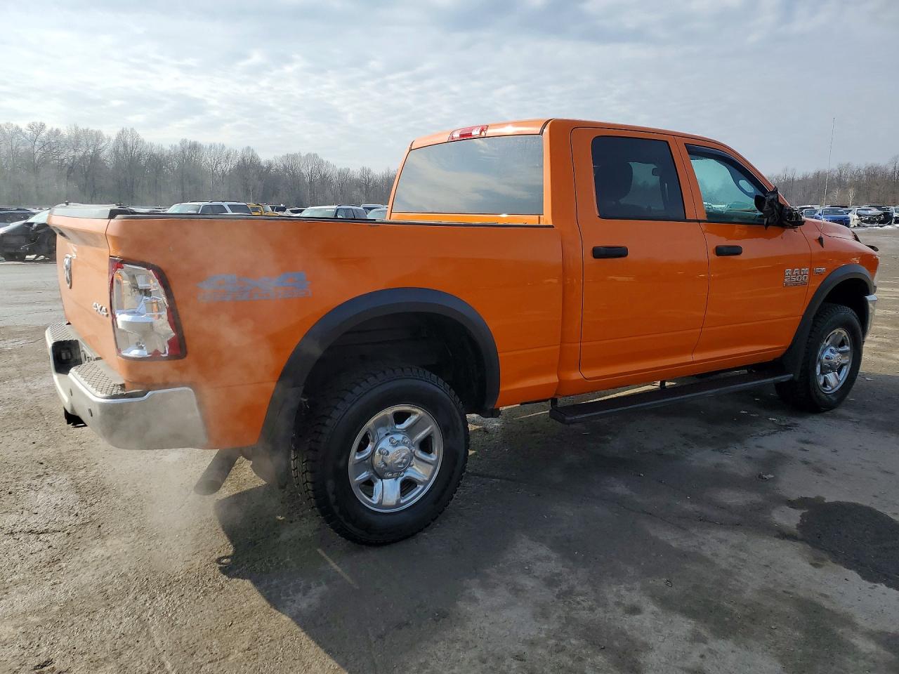 2017 RAM 2500 ST photo 3