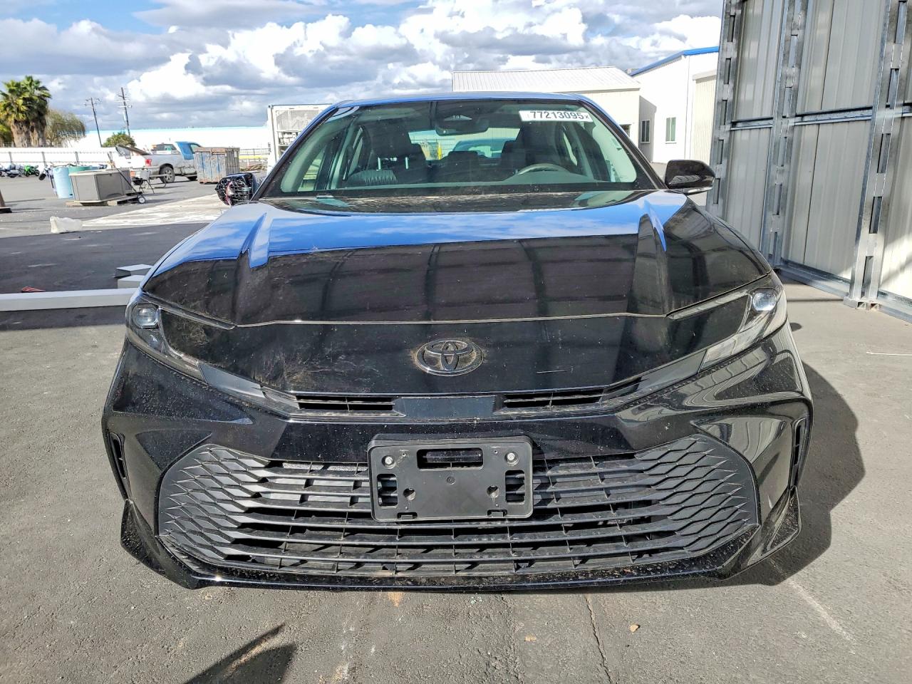 2025 TOYOTA CAMRY LE photo 13