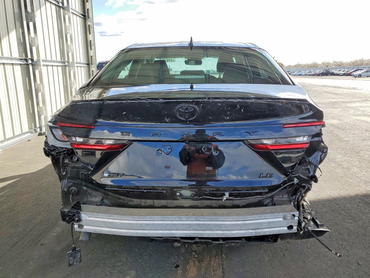 2025 TOYOTA CAMRY LE photo 16