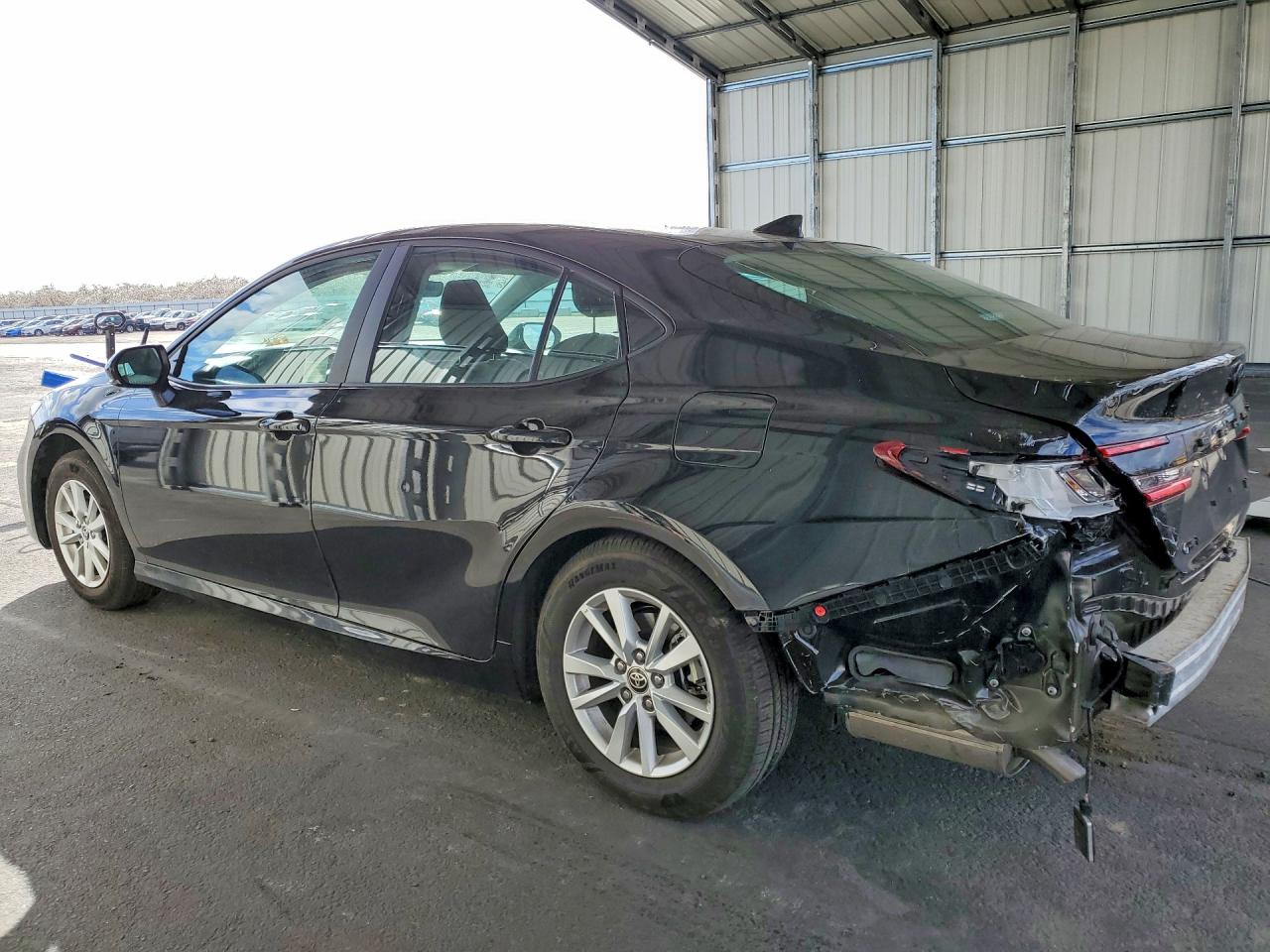 2025 TOYOTA CAMRY LE photo 4