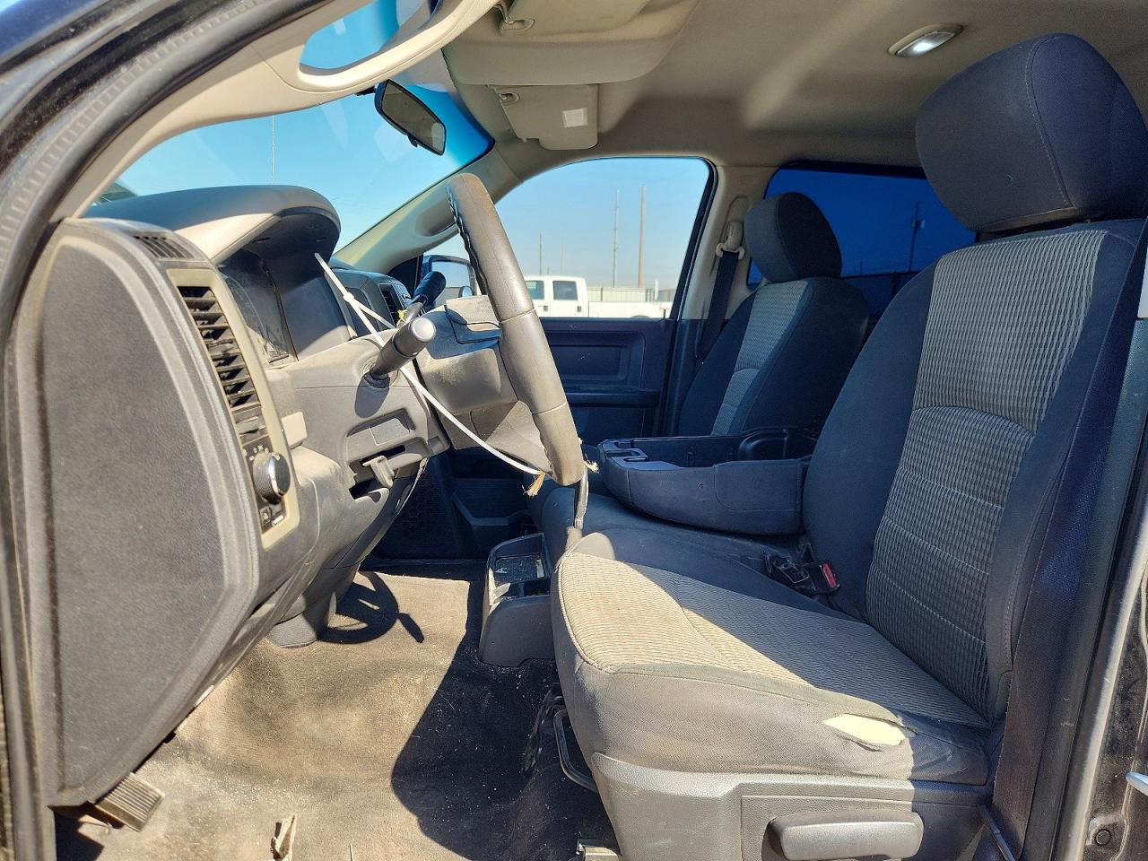 2011 DODGE RAM 1500 photo 13