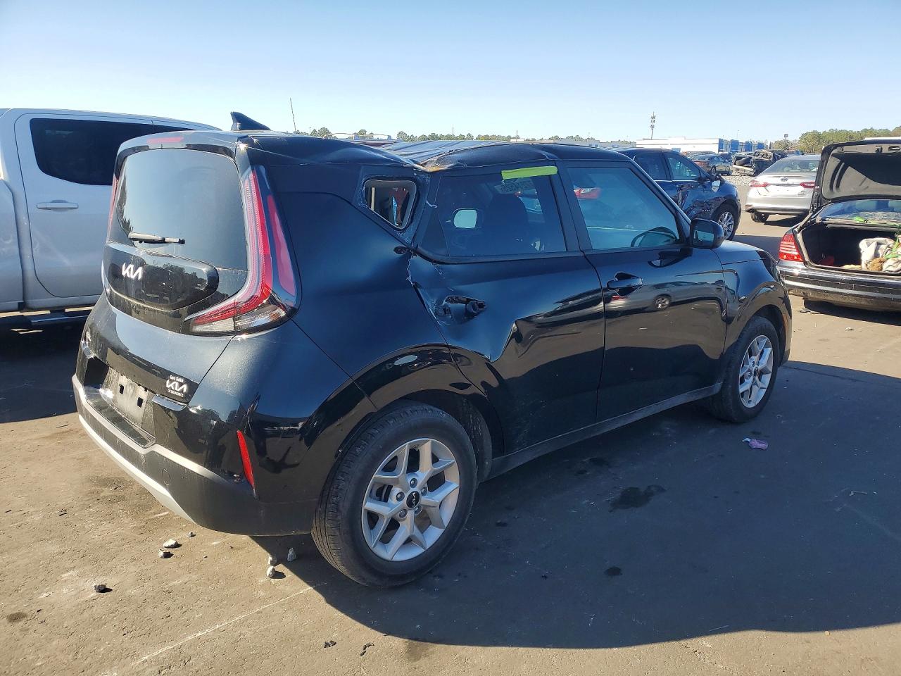 2024 KIA SOUL LX photo 5