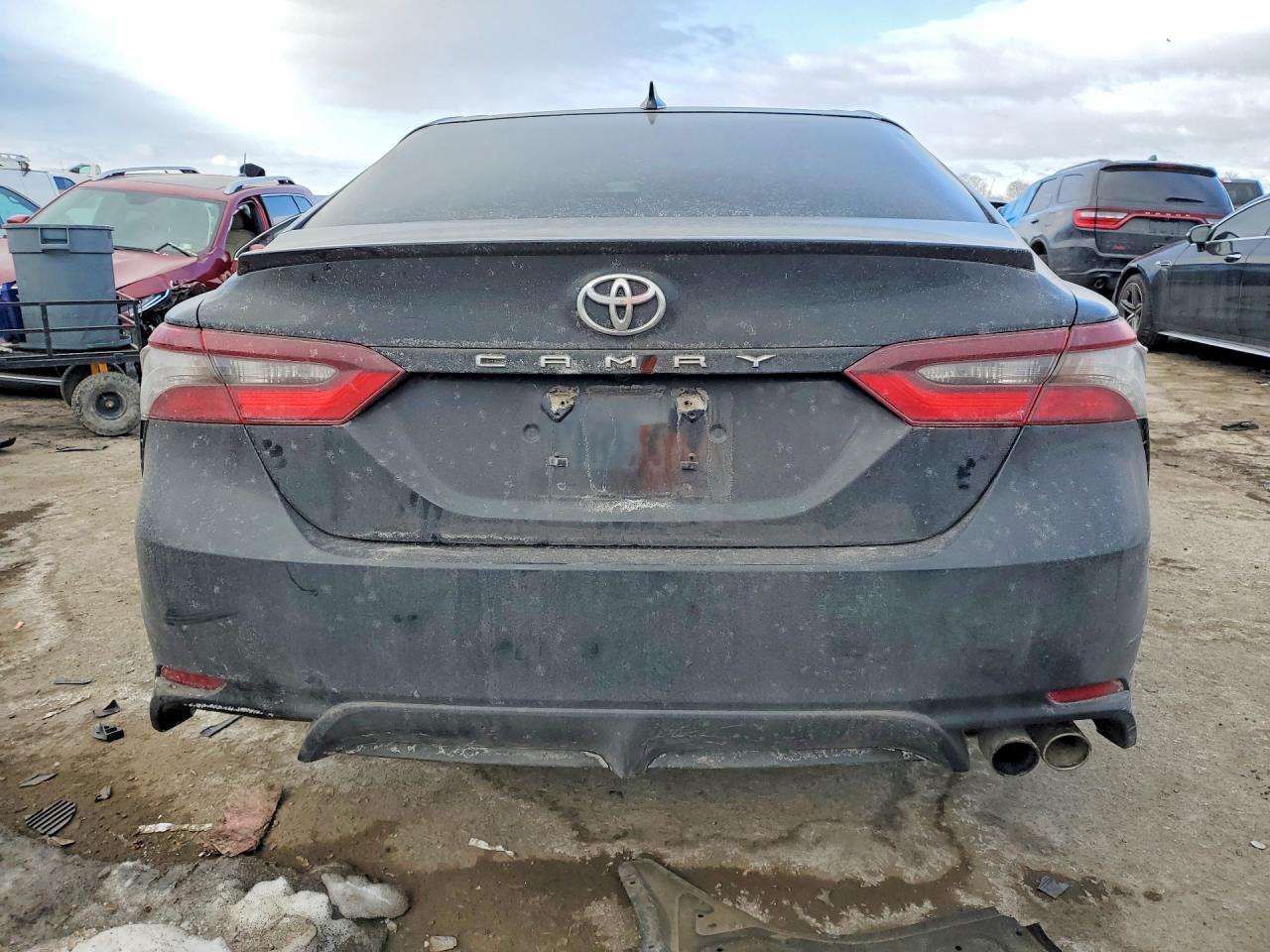2021 TOYOTA CAMRY SE photo 11