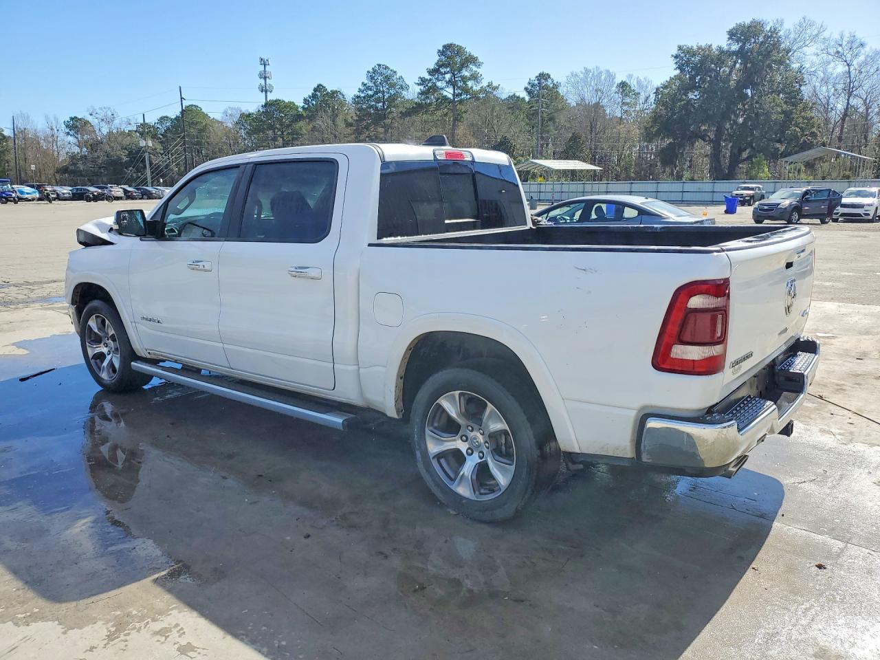 2021 RAM 1500 LARAMIE photo 3