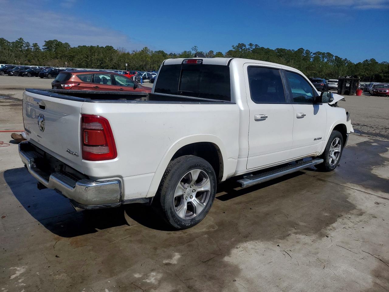 2021 RAM 1500 LARAMIE photo 5