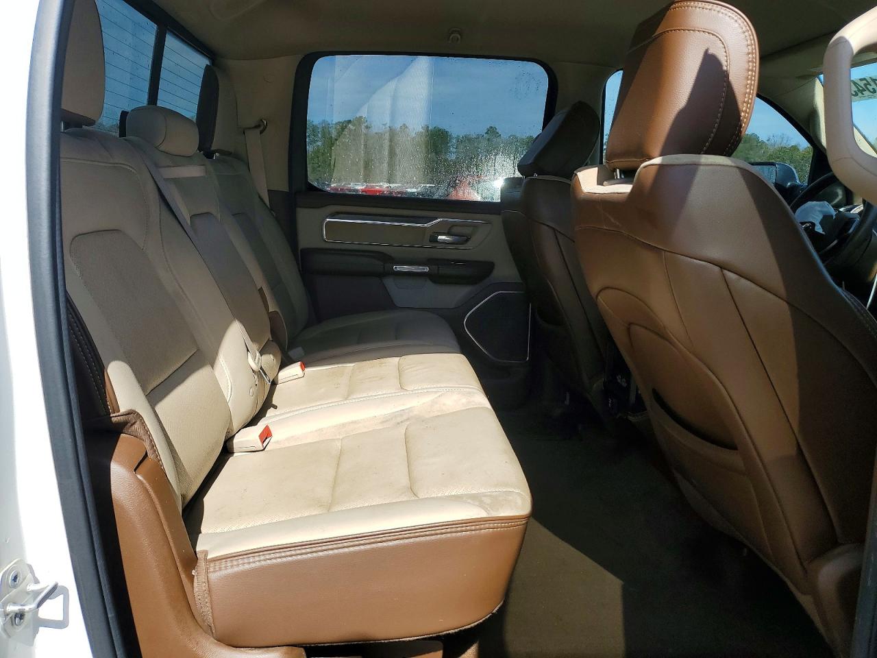 2021 RAM 1500 LARAMIE photo 19