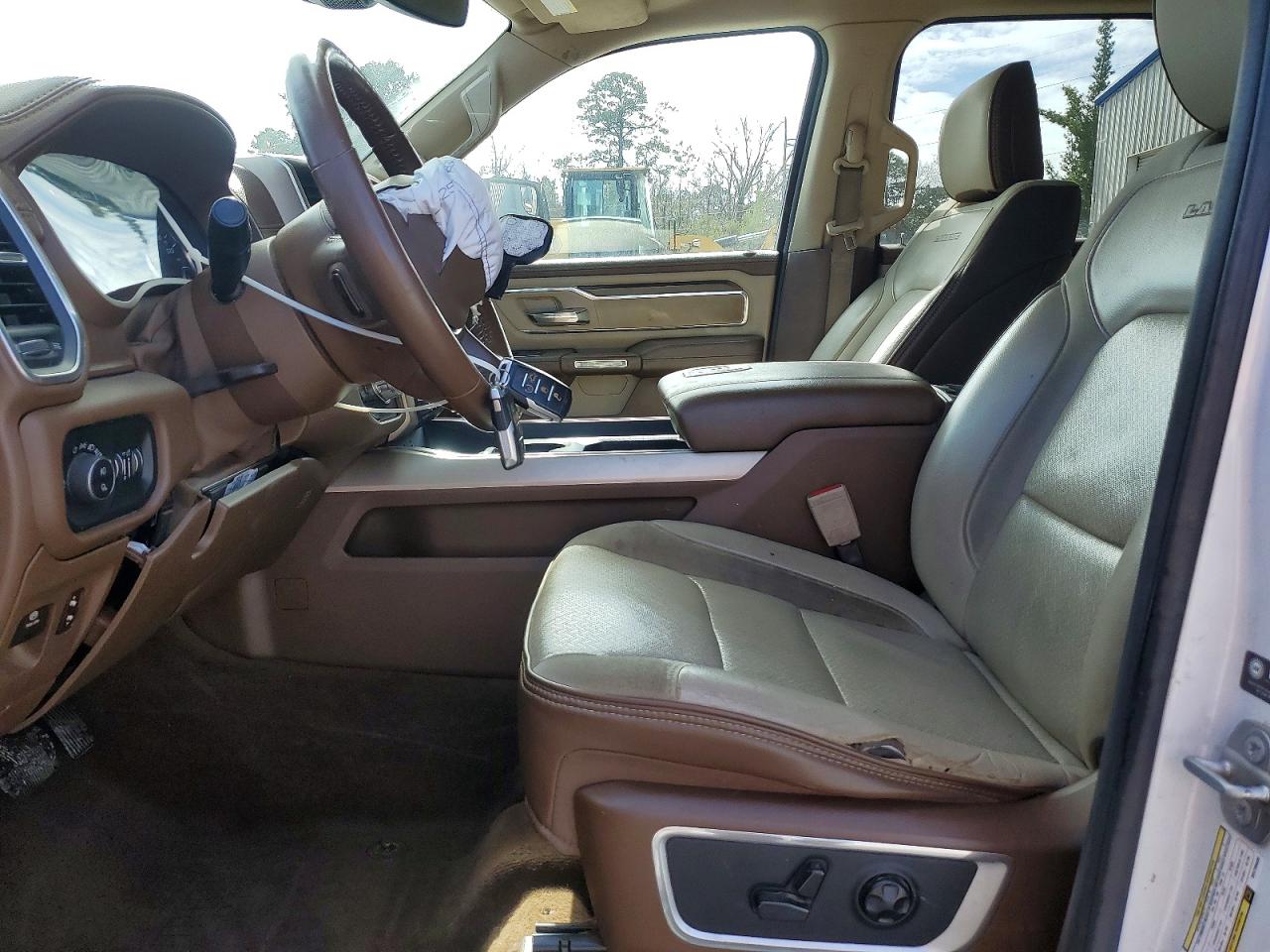 2021 RAM 1500 LARAMIE photo 13